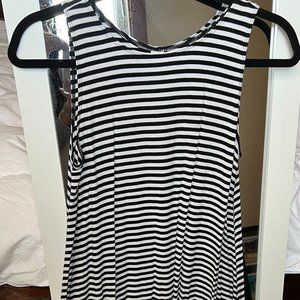 Old Navy Black and White Striped dress